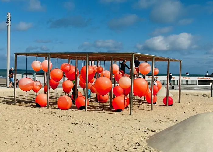 Margrit, Escapade En Bord De Et Détente Dans La Piscine Chauffée *